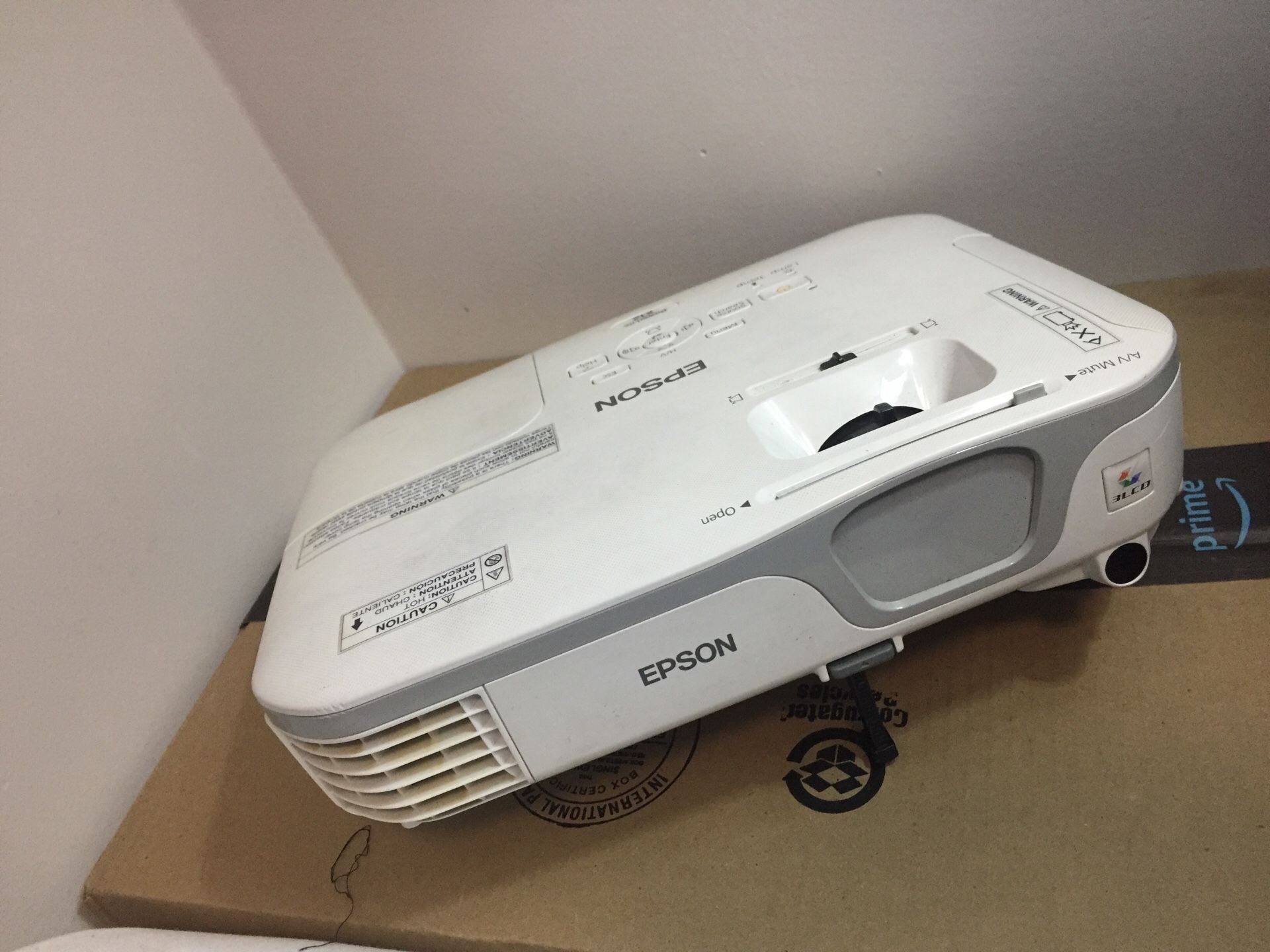 Epson LCD Projector Model H429A