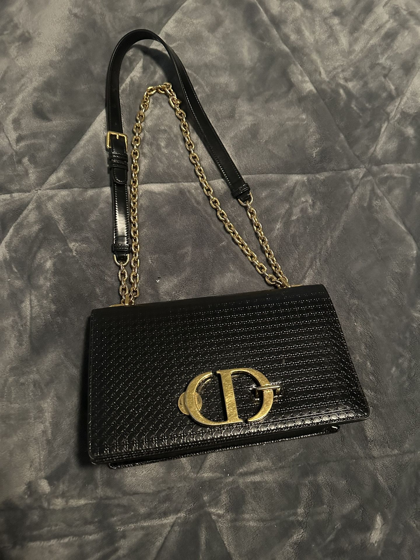 Pre Loved Christian Dior 30 Montaigne Classic Handbag