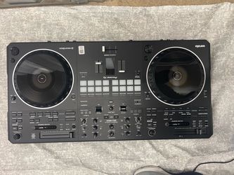 Pioneer DJ DDJ-REV5 4-Deck Serato / Rekordbox DJ Controller - Excellent Condition