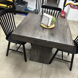 Dinning Table 
