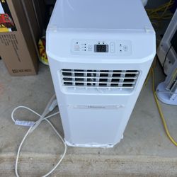 Hisense 5,000+ BTU AIR CONDITIONER 150SQFT+