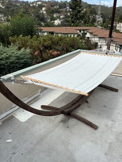 Quilted Hammock with Wooden Arc Stand