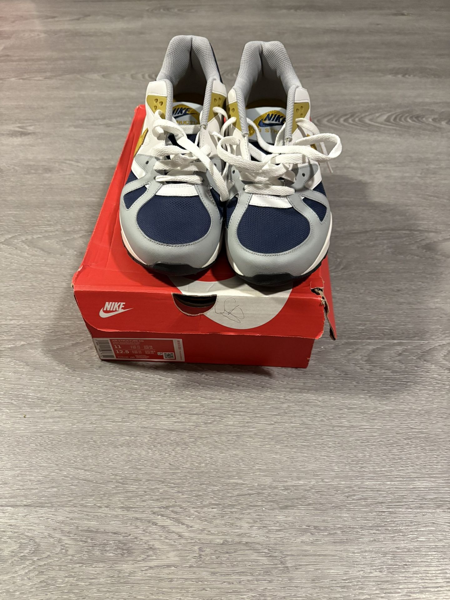 Nike Air Structure 