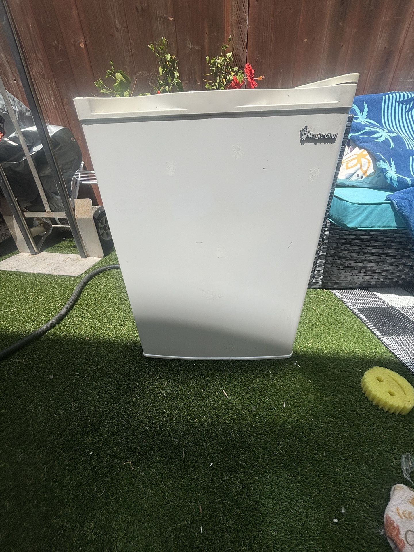 Magic Chef Refrigerator And Small Freezer