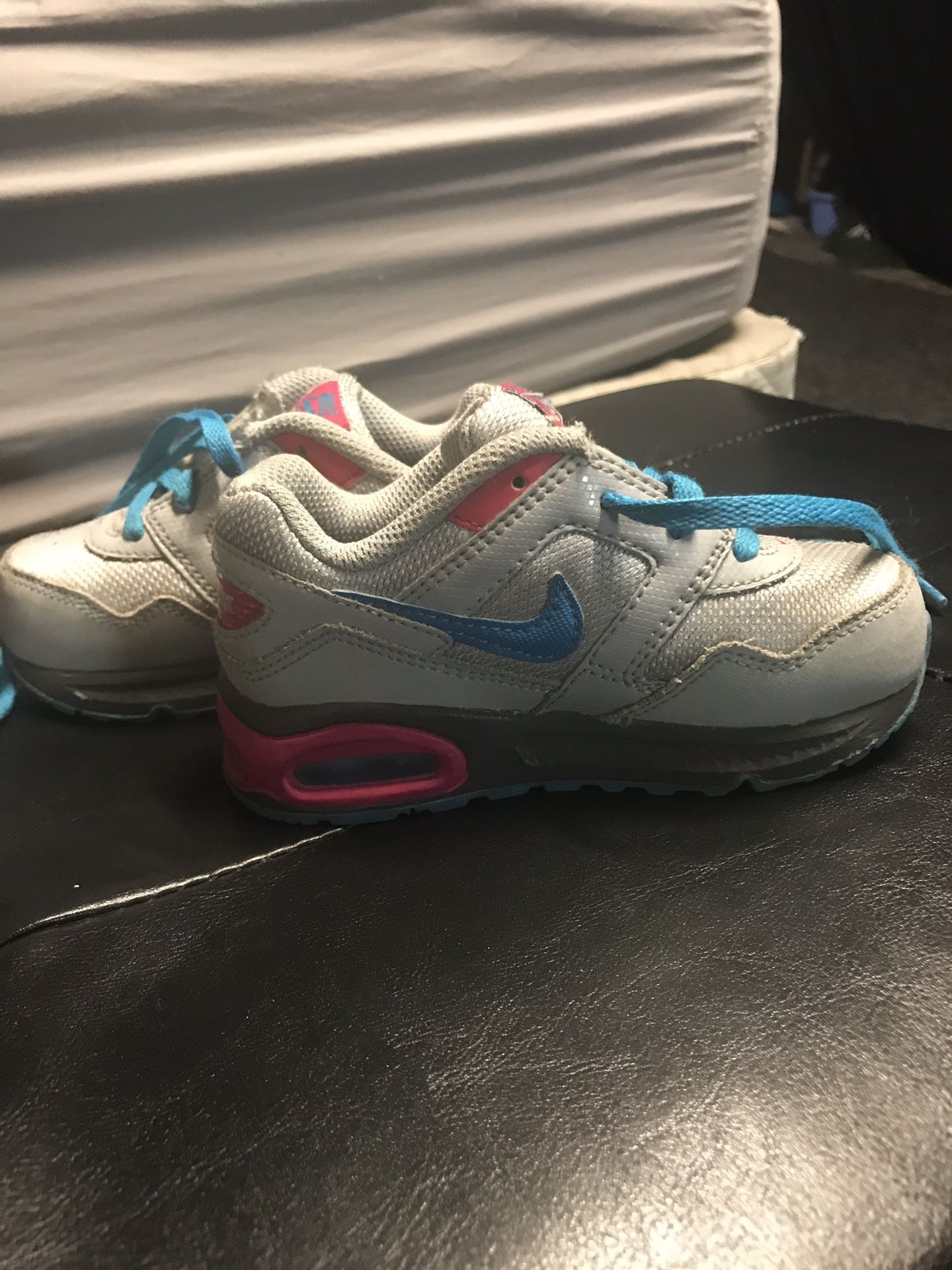 Nike toddler shoes size 8