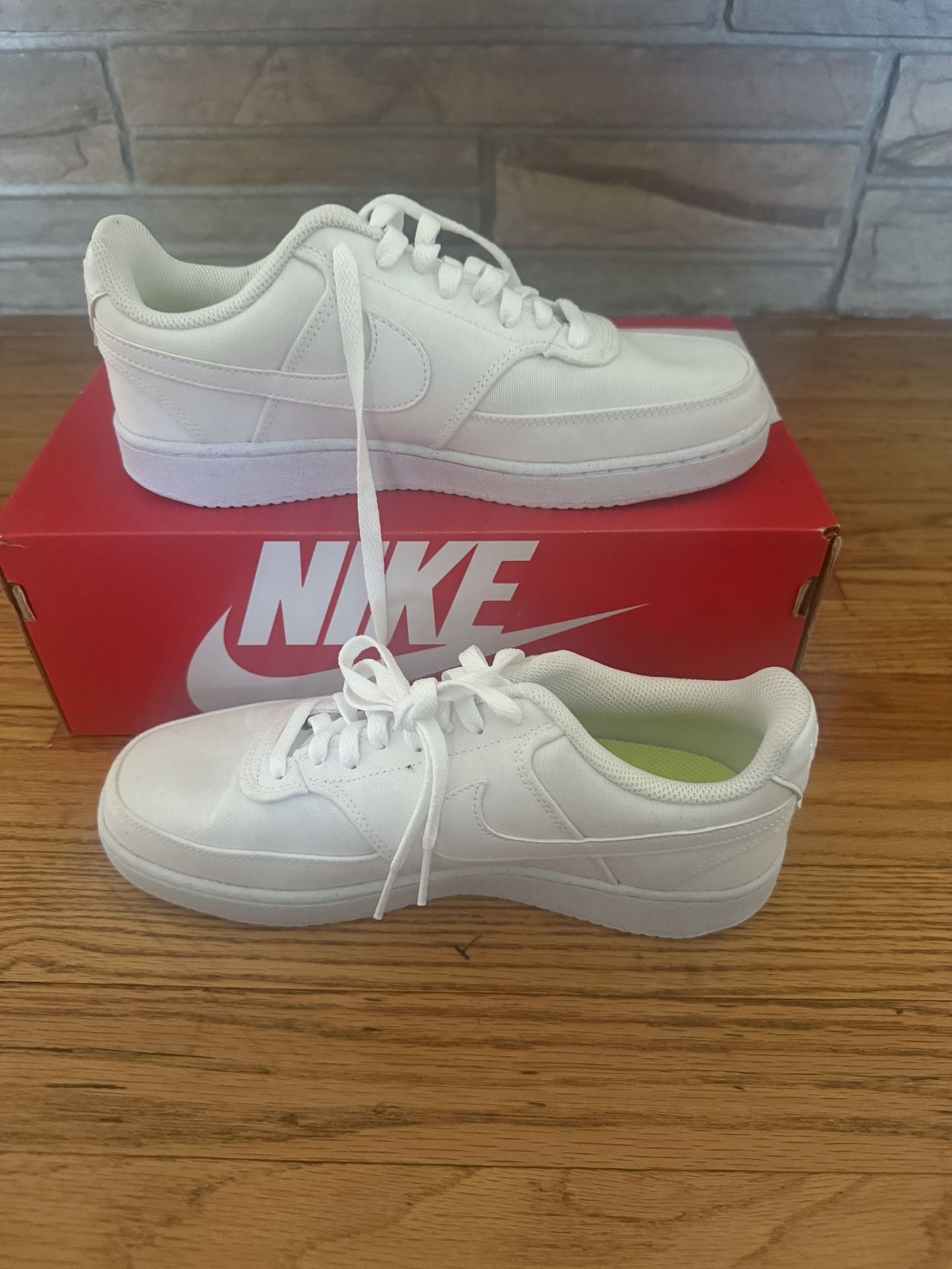 Nike Court Vision Low Canvas Women's Size 8.5 White Shoes DJ6259-100
