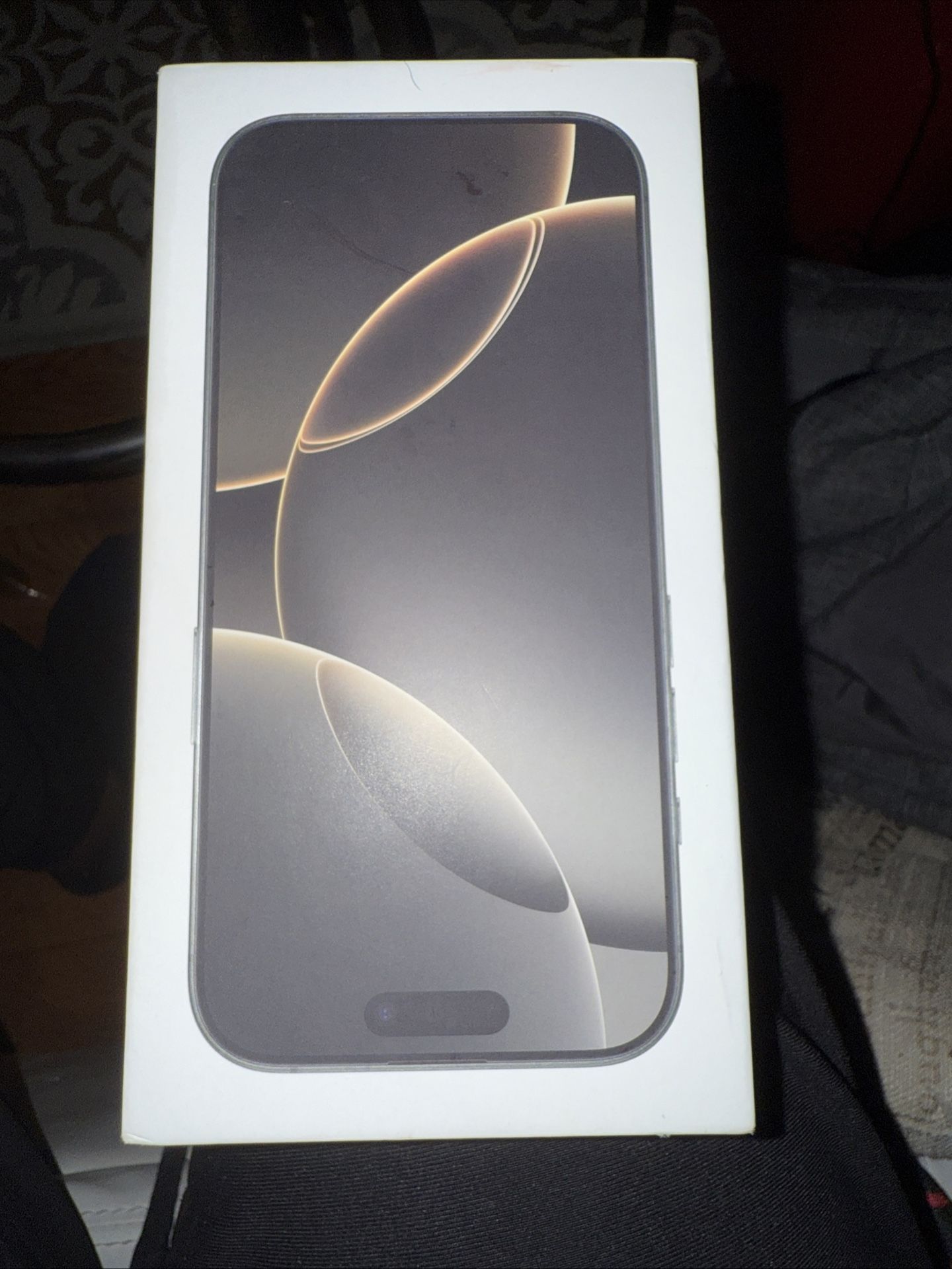 iPhone 16 Pro Natural Titanium