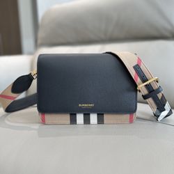 Burberry Crossbody 