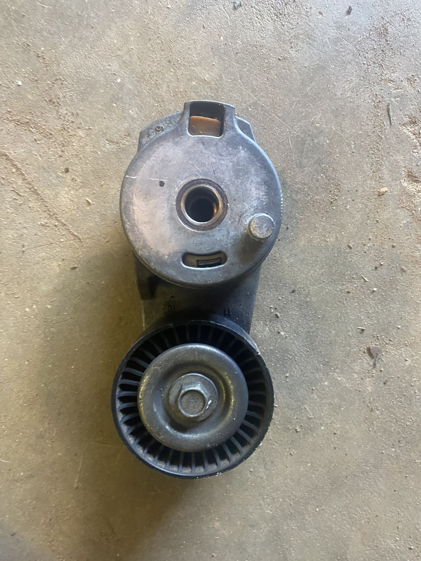 Tension pulley for 5.7 Dodge