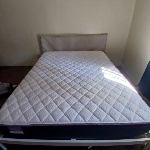 Mattress & Bed Frame