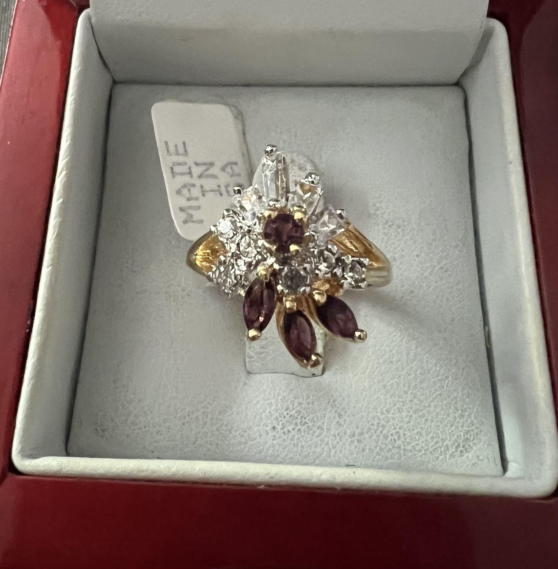 Vintage Gold Ring With Diamonds & Garnets