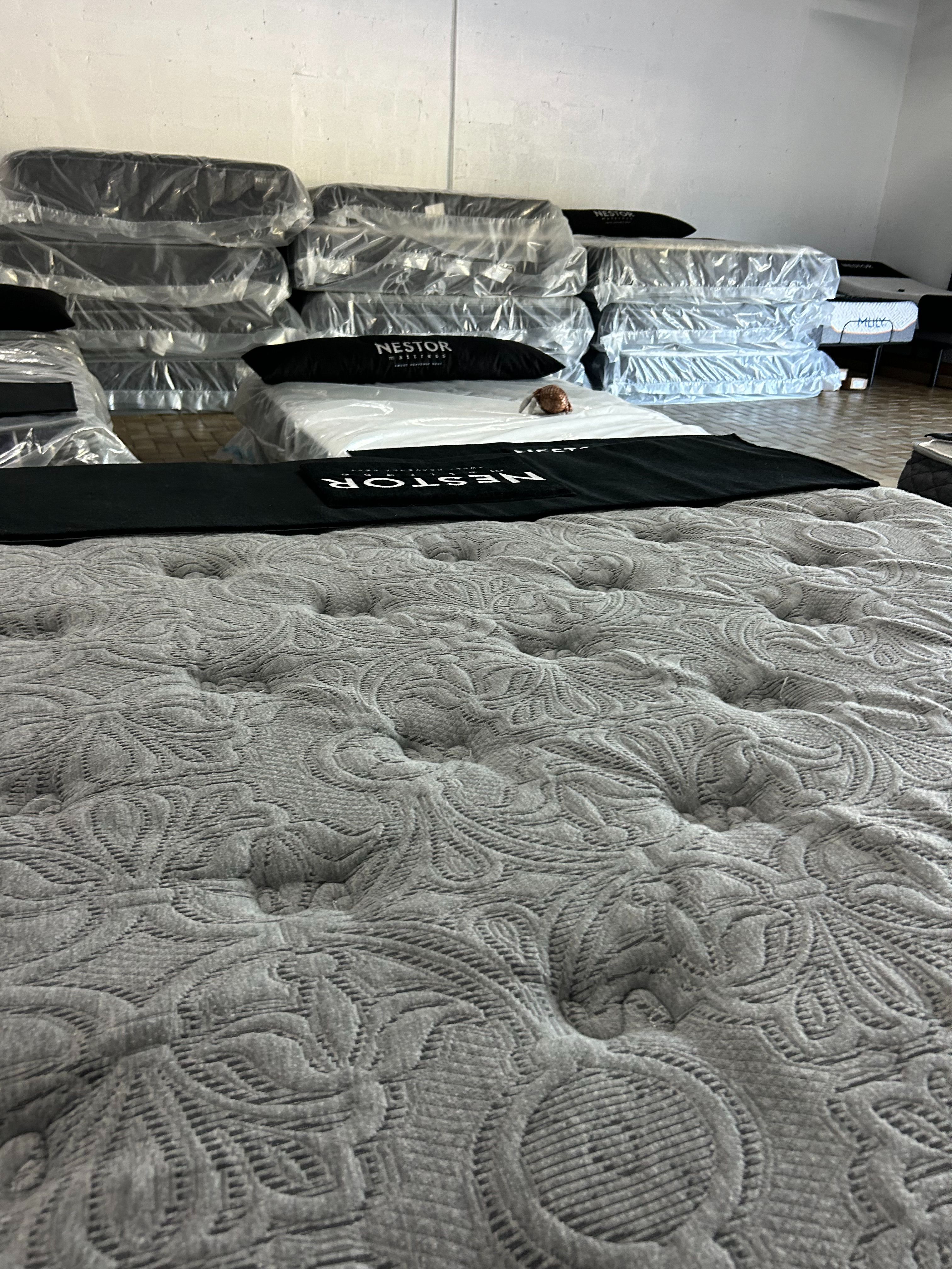 🔥🛌💥New King & Queen Mattress Never Used💥🔥🛌