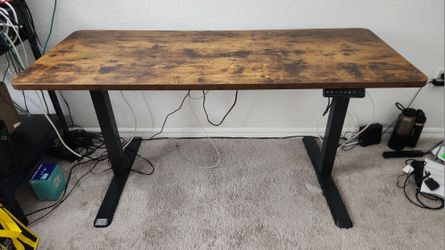 60x24 Sit/Stand Desk With Solid Top