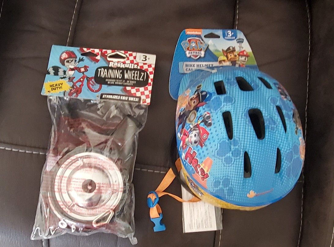Training Wheels & Helmet New