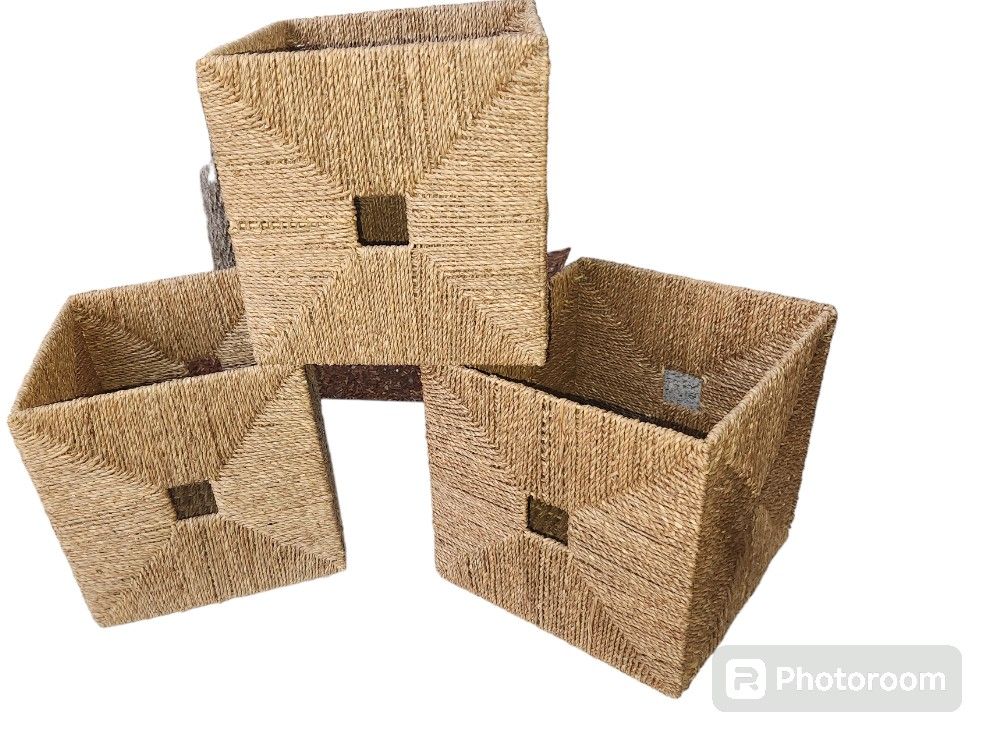 Ikea KNIPSA Storage Basket Hand-Woven Seagrass 12 ½x13x12 ½ ", 201.105.40 - MSRP:$ 68.97
