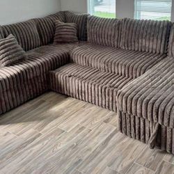 Forever Mocha Sectional With Storage And Pull-Out Bed. Brand New.