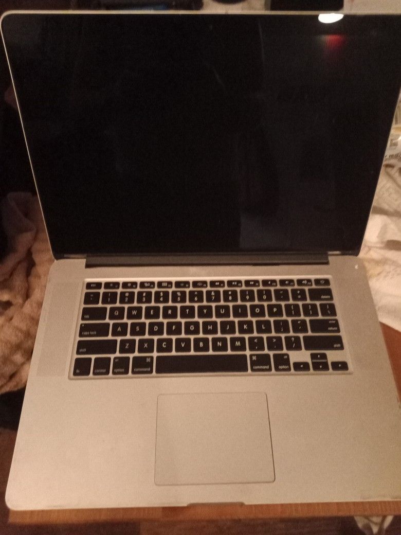 FOR SALE MACBOOK PRO 16"**FOR PARTS***