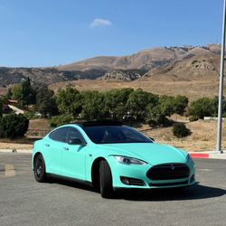 2015 Tesla Model S