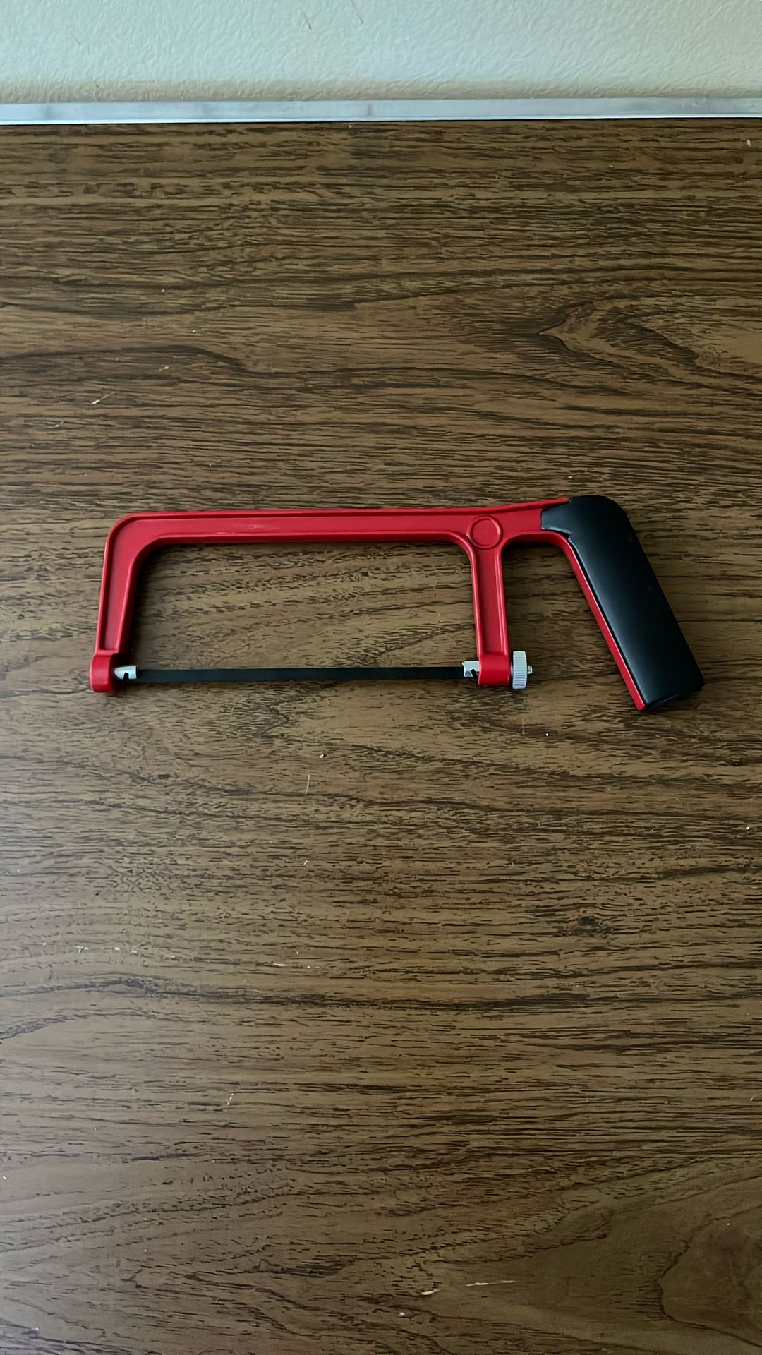 6 In. Mini Junior Hacksaw Red with Black Handle