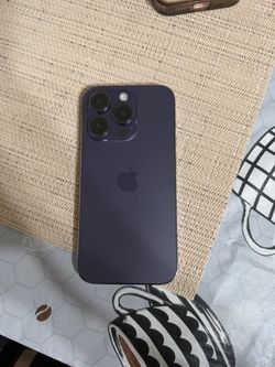 Unlocked IPhone 14 Pro