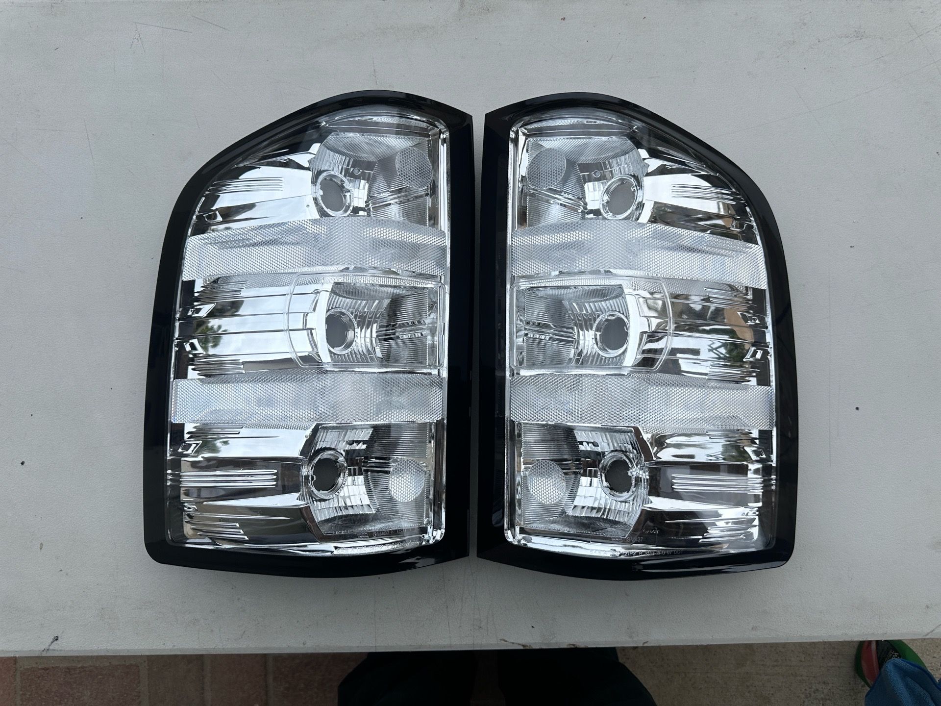 07-14 Chevrolet Silverado Clear Tail Lights