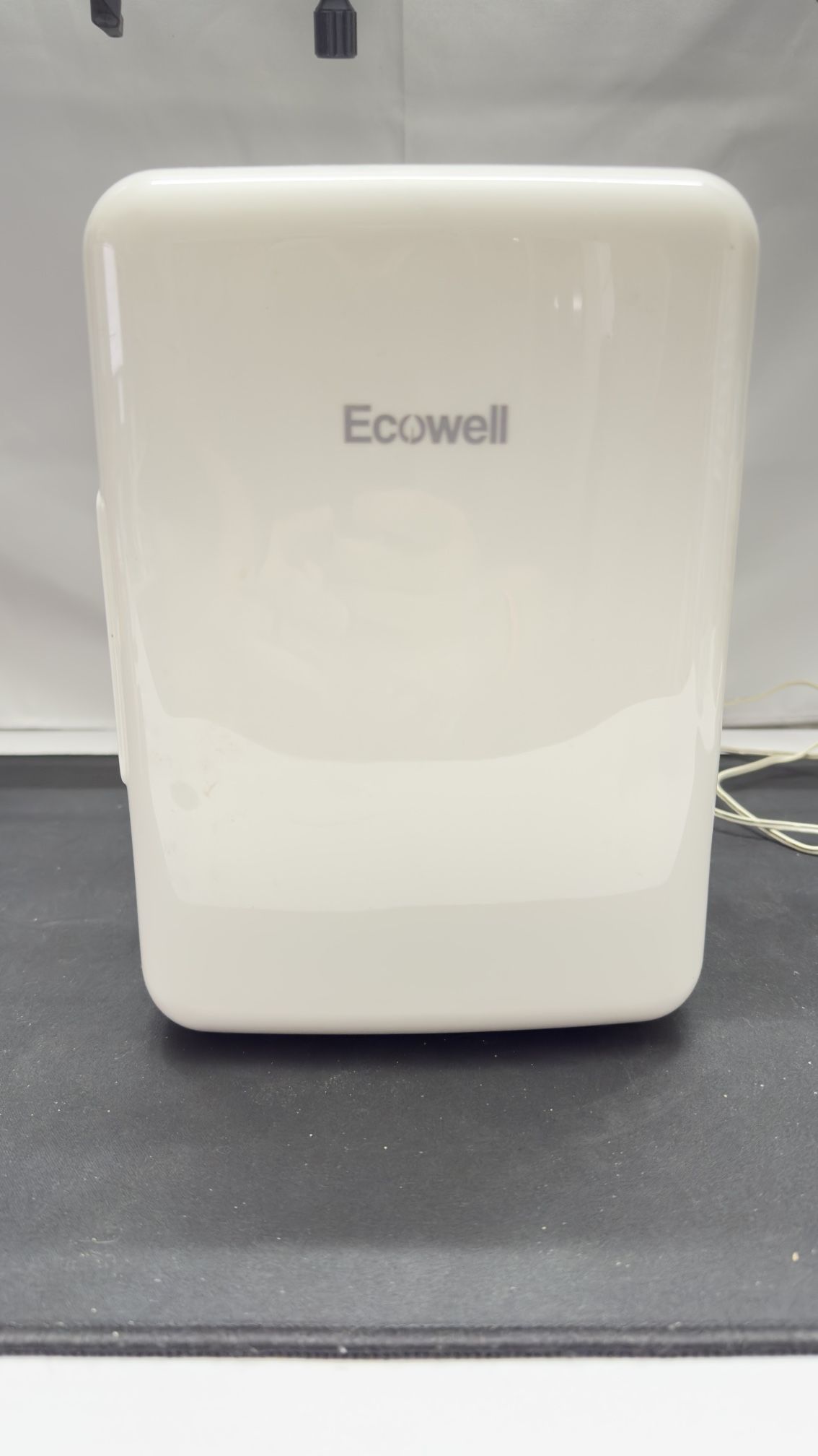 Ecowell 4/L Mini Fridge 6 Cans