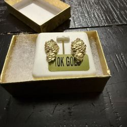 10k gold nugget Earrings