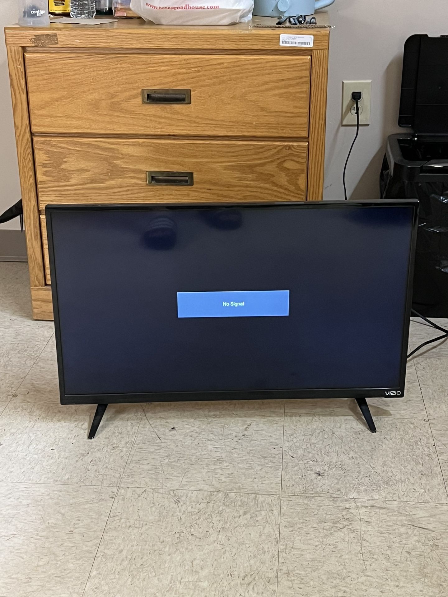 Vizio 40 Inch Tv (Used)