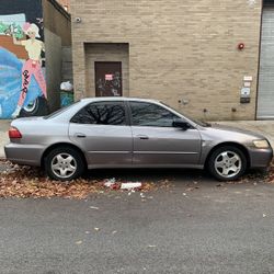 Honda Accord 2000 V.6 