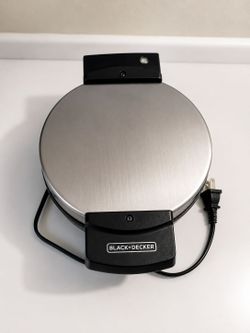 Black+Decker Round Waffle Maker