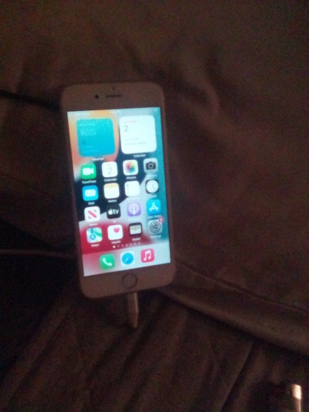 Iphone SE Unlocked