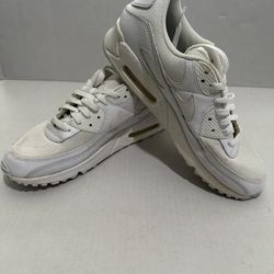 Nike Men’s Air Max 90 Sneakers Size 12  Worn 1 time 