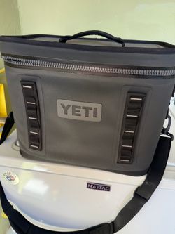 Yeti Hopper Flip 18