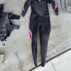 Retro Pink Rip Curl Wetsuit Size 12 3/2