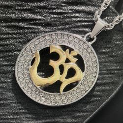Om ohm pendant necklace