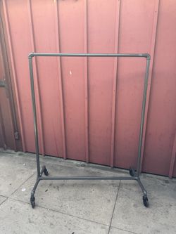 Clothing rack
