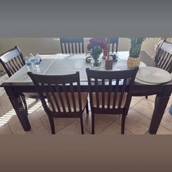 Dinner Table 
