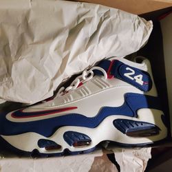 Brand New Nike Air Max Griffey Size 10 .5