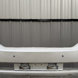 GMC YUCON FRONT BUMPER 2015 2016 2017 2018 2019 2020 FRONT BUMPER WHITE
