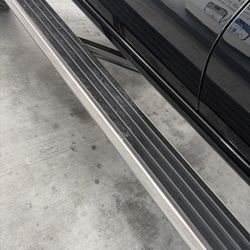 2019-2025 GMC/Chevy 1500 Power Steps