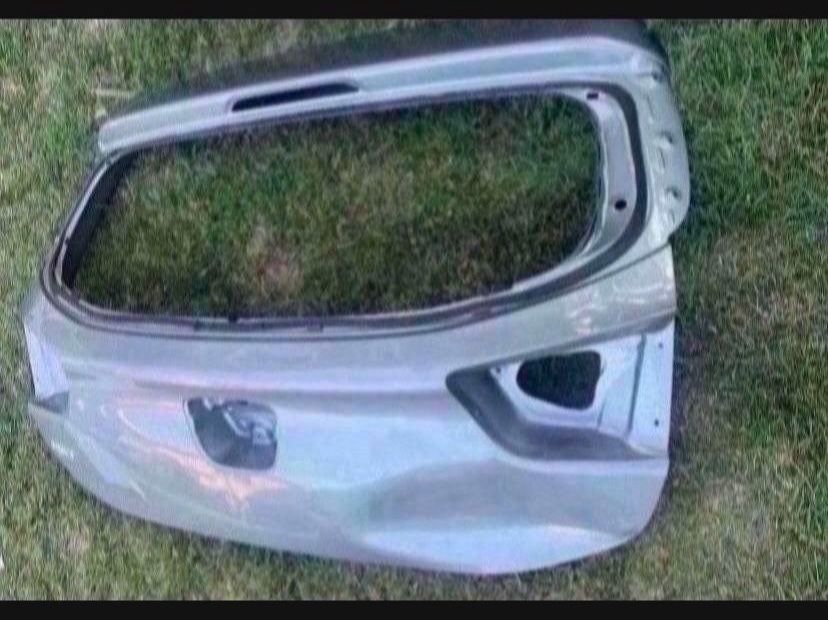 2022 Kia Rio hatchback door read post parts