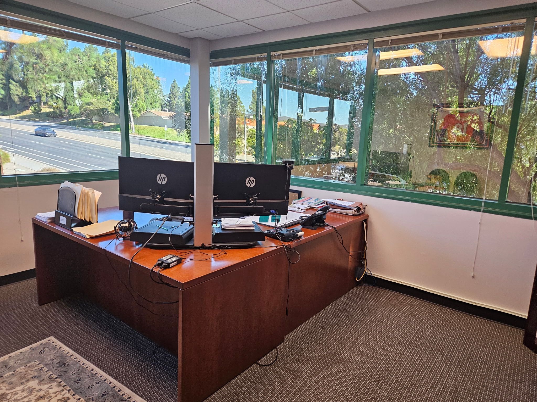 Creator Corp. EXECUTIVE DESK W/FILING CABINET