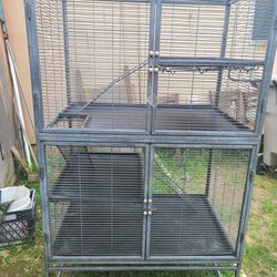 Giant Cage Price Negotiable 
