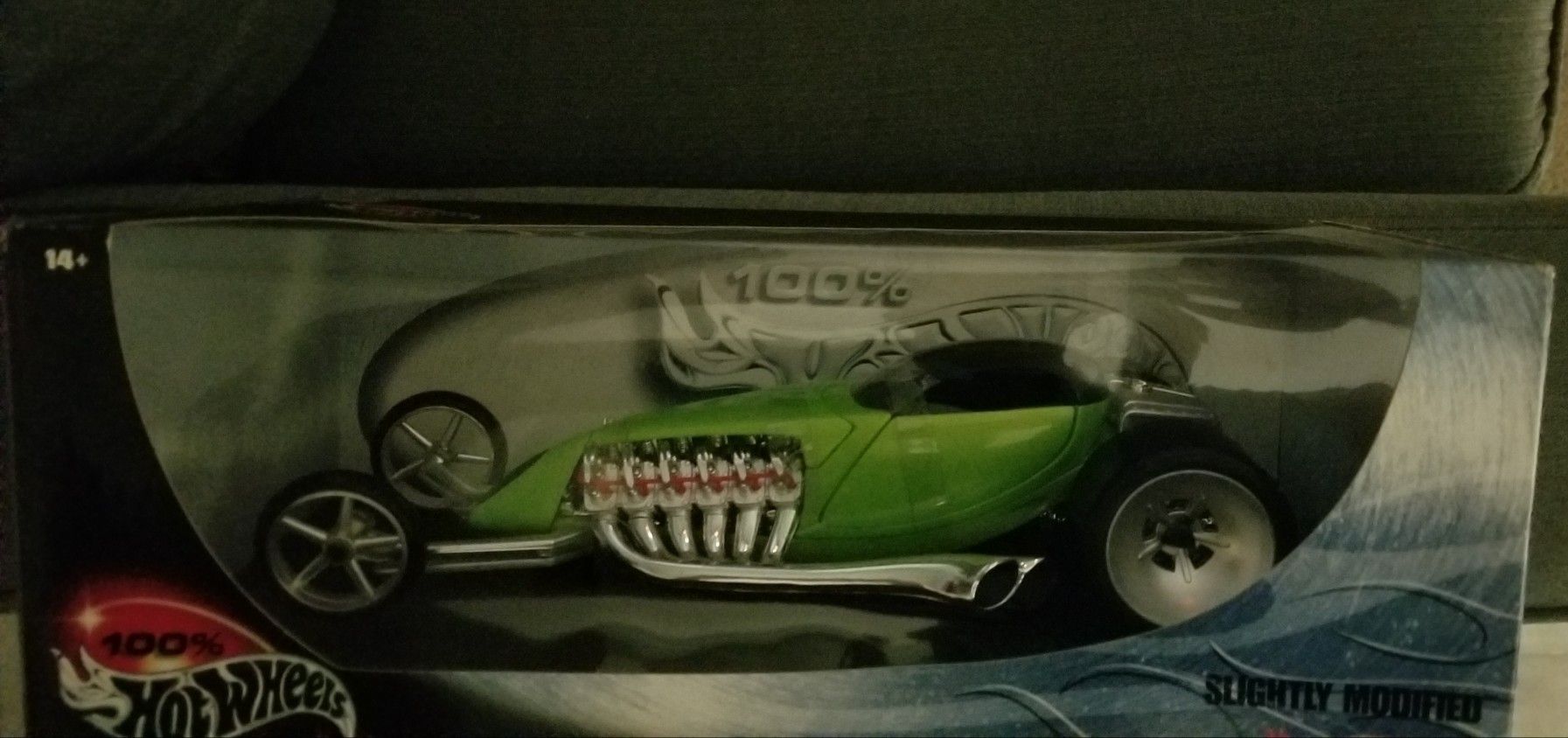 Hot wheels 1/16 scale