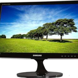 24" Samsung 1080P LCD Monitor 2ms Response 1920x1080 Resolution Like New Condition 