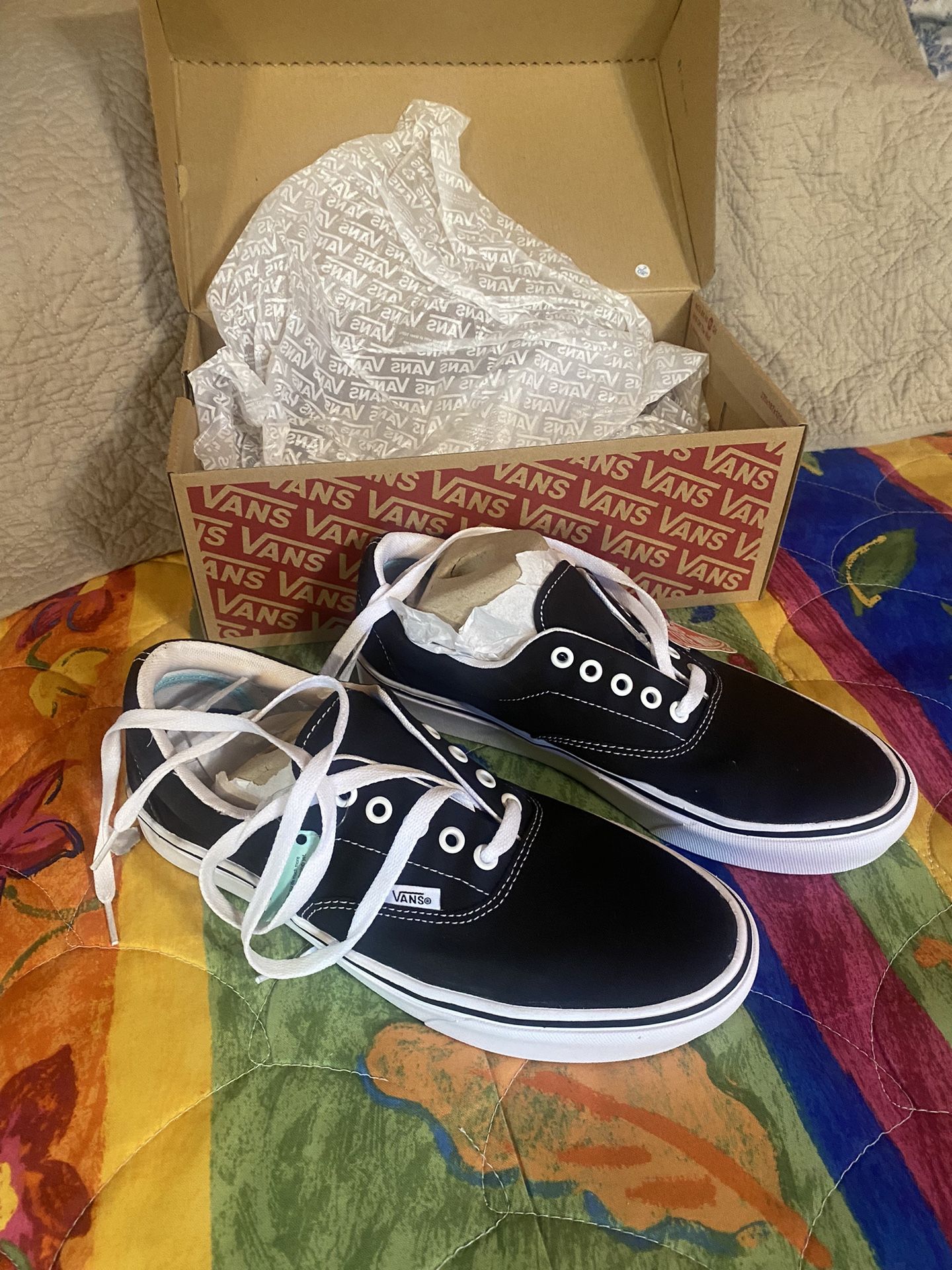 Vans Comfycush Shoes (never used)