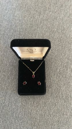 Necklace set
