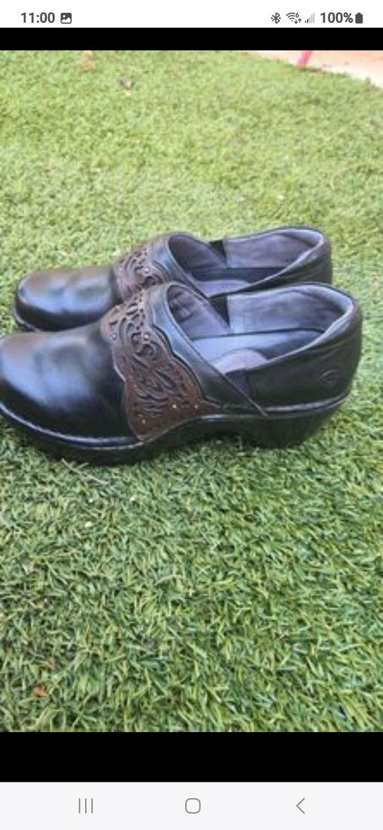 Ariat Genuine Leather Shoes