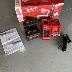 M18 18-Volt Lithium-Ion XC Starter Kit with Two 5.0Ah Batteries and Charger new $199