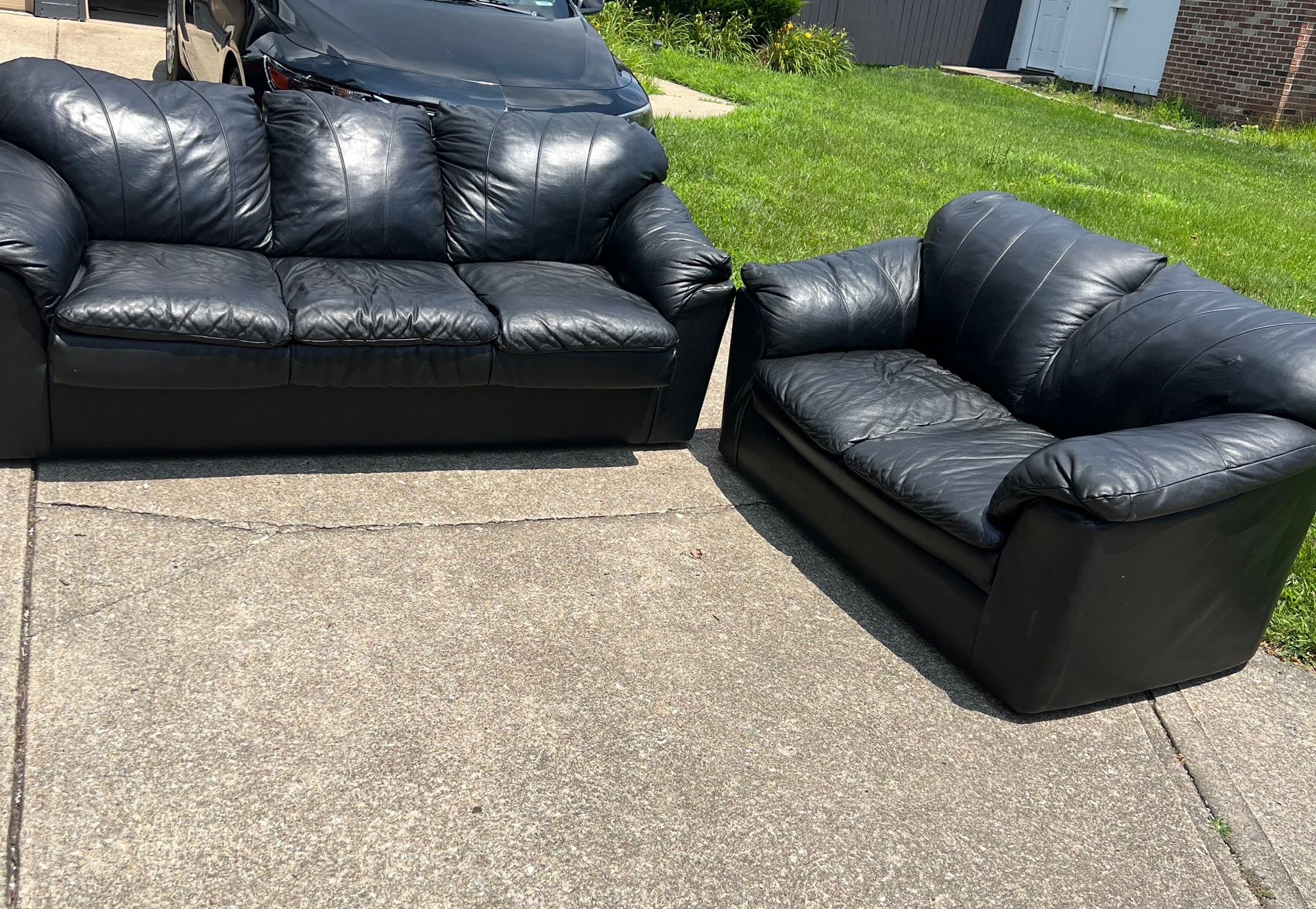 Black Leather Couch And Love Seat
